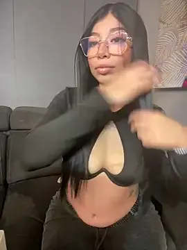 Maddy_Piink's Thumb Image