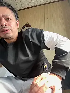 muut1215's Thumb Image