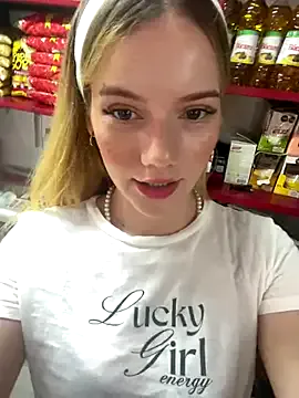 NicoleCut Image 10