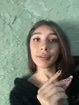 NICOLSKINNY1 Image 12
