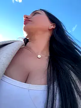 Ninabigtitied Image 19