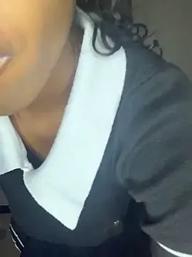 Queen-Boobylicious Image 2