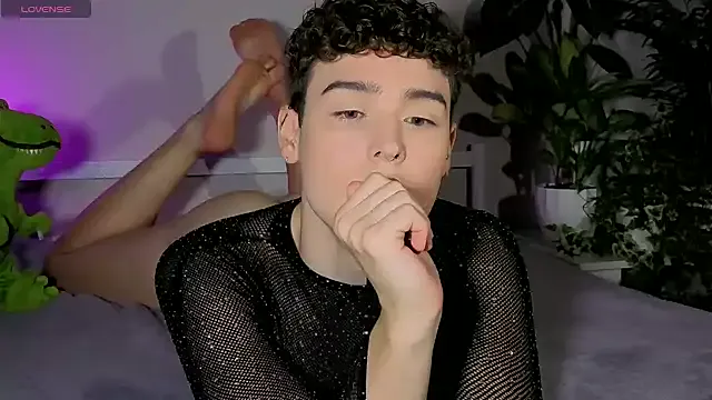 RobbyCharming Image 19