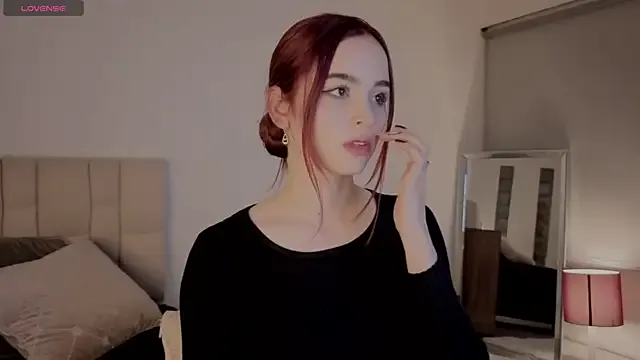 Roxxy_mora Image 6