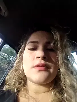 Sara_smiiith211 Image 3