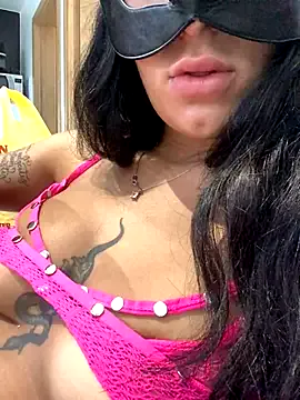 Selena38 Image 12