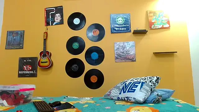 skinnyverus18 Image 10