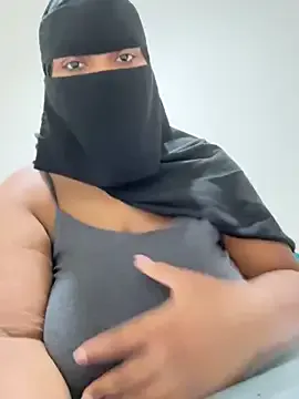 Submissive_Arab Image 12