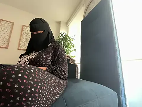 Submissive_Arab Image 4