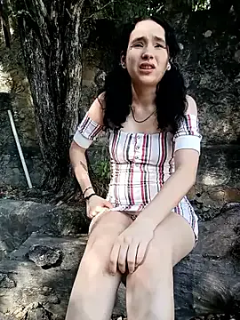 sweet_outdoor_charm Image 12