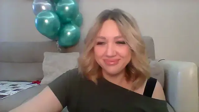 VickyLove047 Image 2