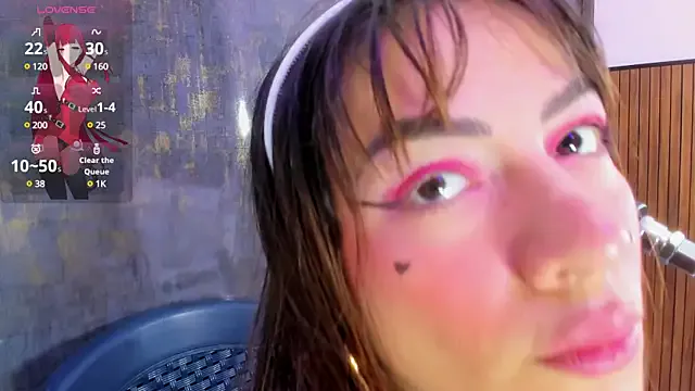 violett_collins_ Image 2