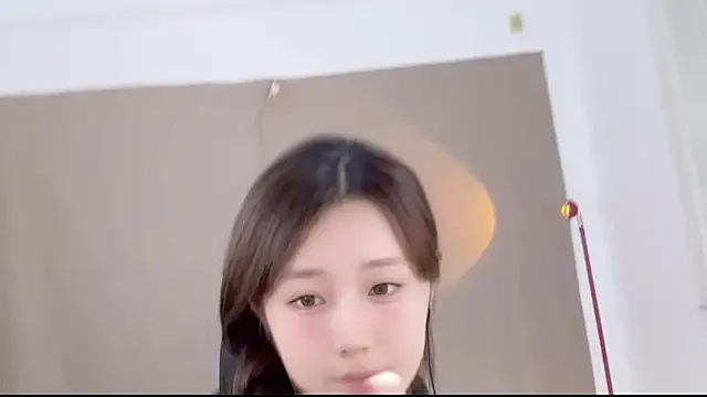 yiyi5588 Image 16