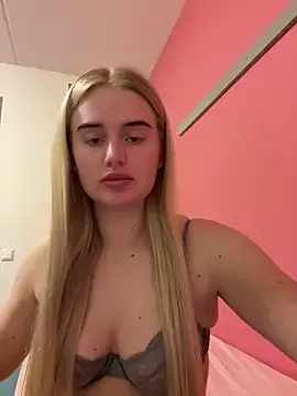yourhornyslut Image 3